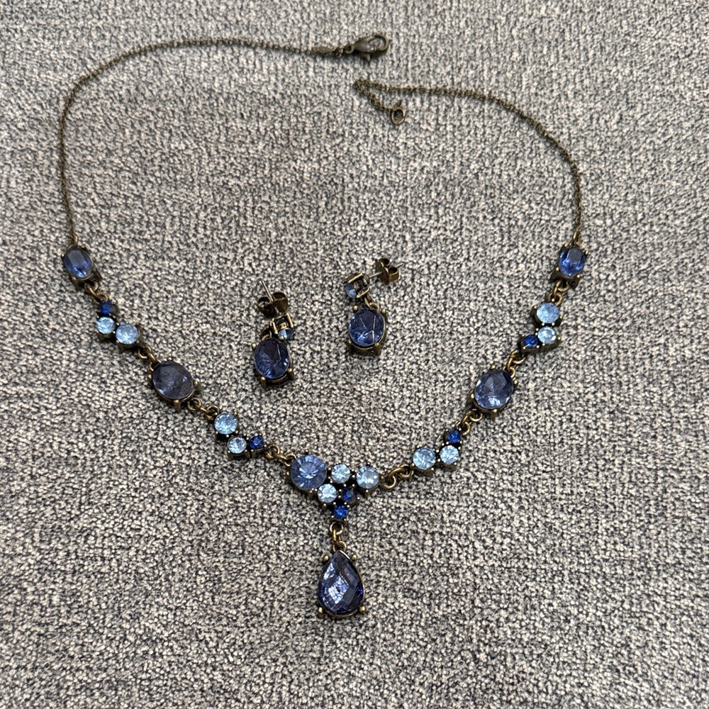 Elegant Blue Crystal Necklace and Earring Set